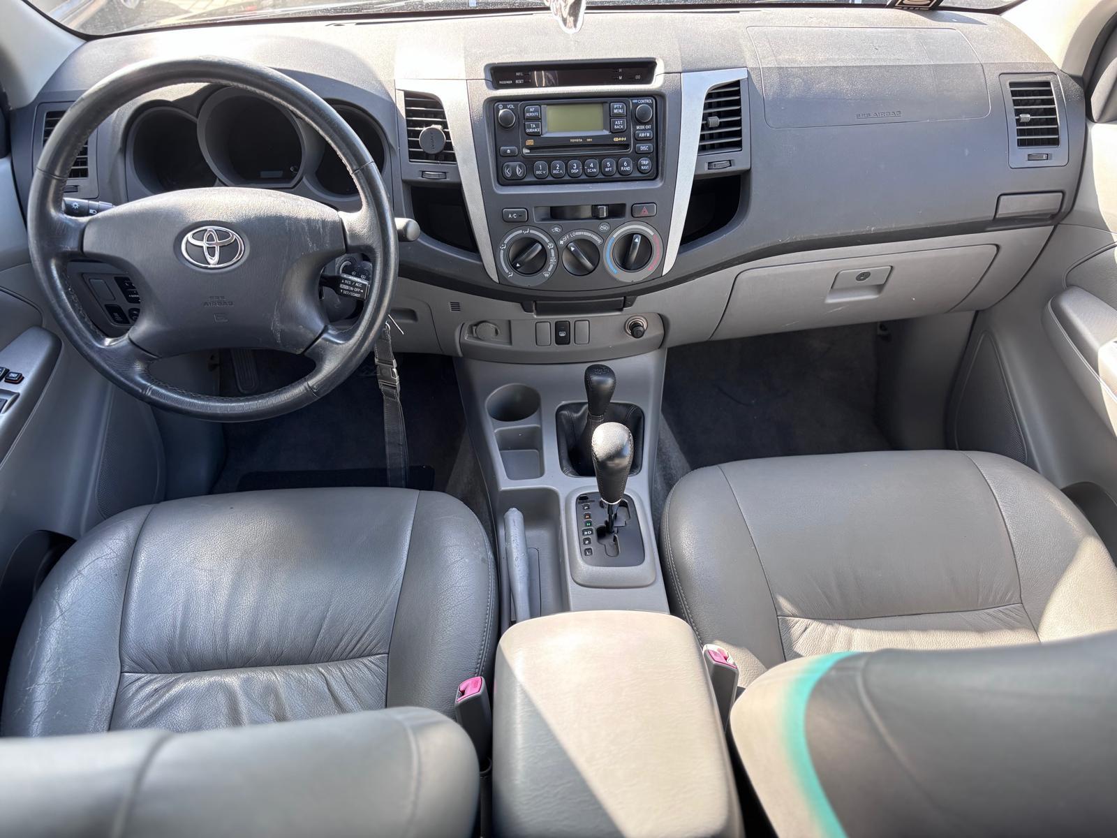 Toyota Hilux 2007 — photo 8