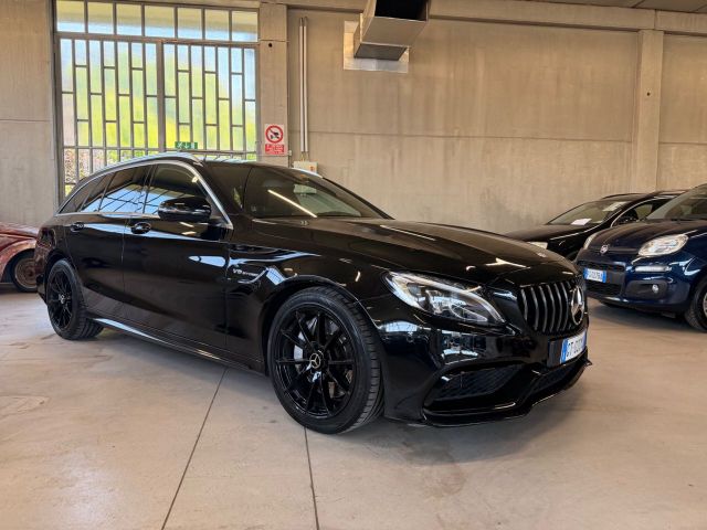 MERCEDES-BENZ Mercedes-benz C 63 AMG S.W.