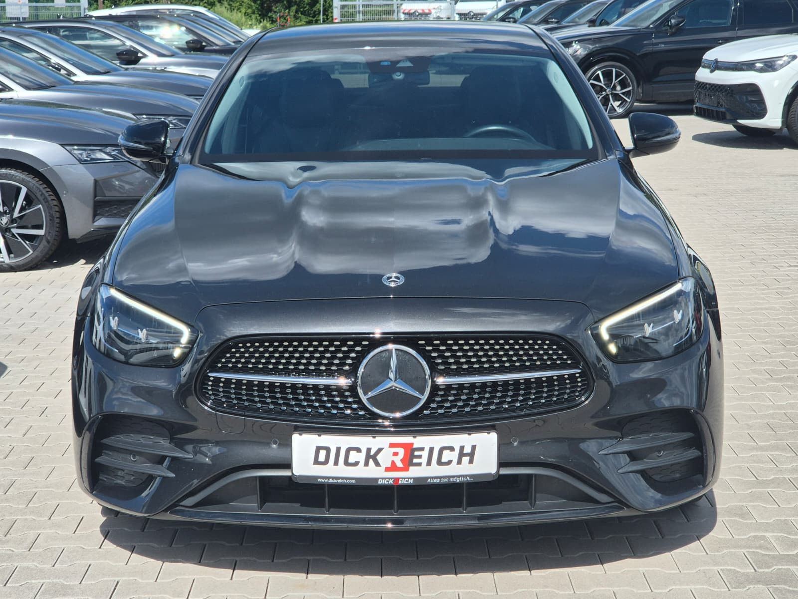 Fahrzeugabbildung Mercedes-Benz E 200 AMG NIGHT*LED*MEMORY*MBUX*KAMERA*19"