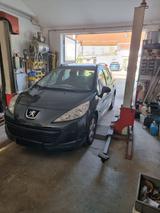 Peugeot 207 SW 1.4 16V | 8 Fach Bereift - Peugeot 207: 16v