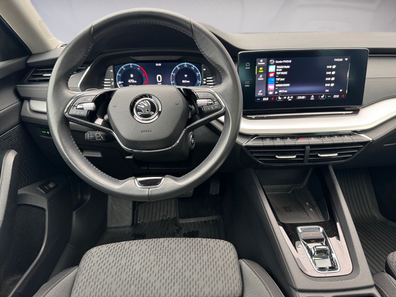 Fahrzeugabbildung SKODA Octavia Combi Ambition Clever 2.0 TDI