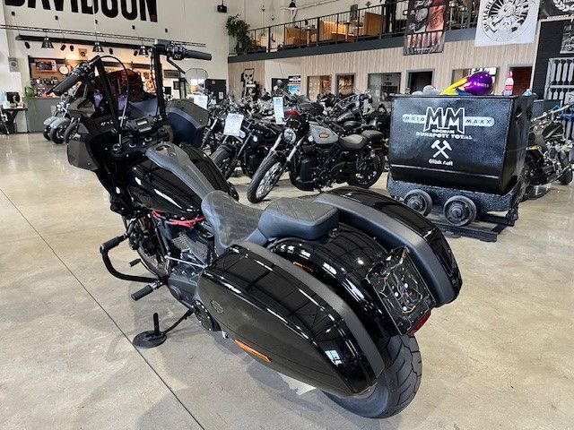 Fahrzeugabbildung Harley-Davidson FXLRST Low Rider ST Umbau