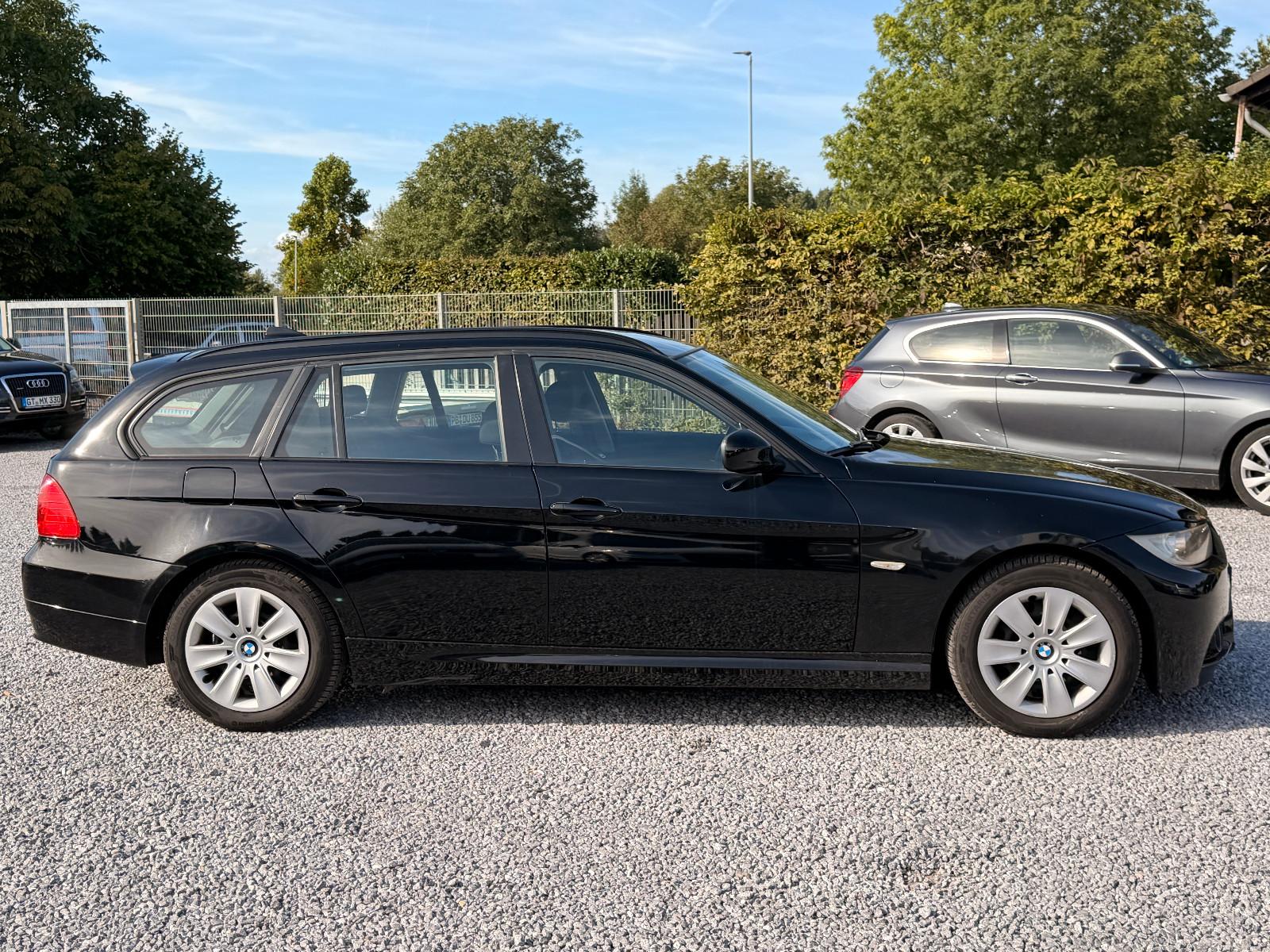 BMW 318 2011 — engine 1.995 cm³, 143 HP (105kW)