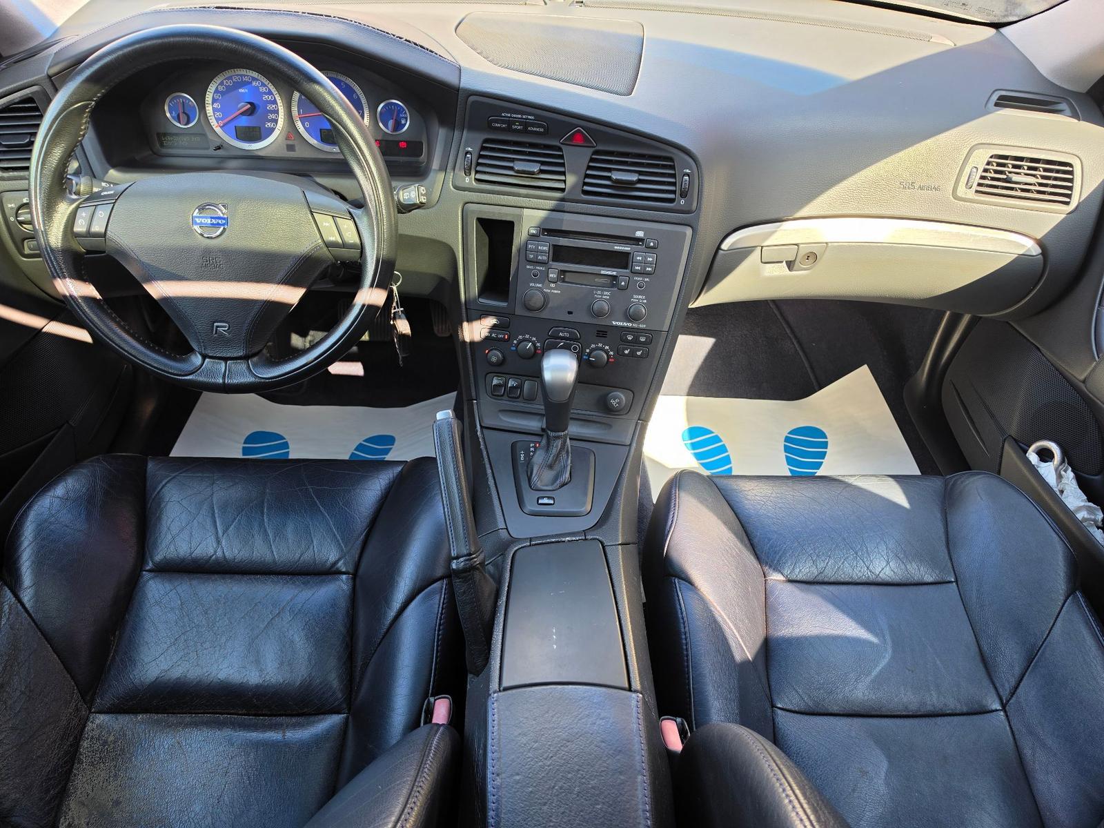 VOLVO V70 - R GEARTRONIC - CUIR - AUTO - 299 CV