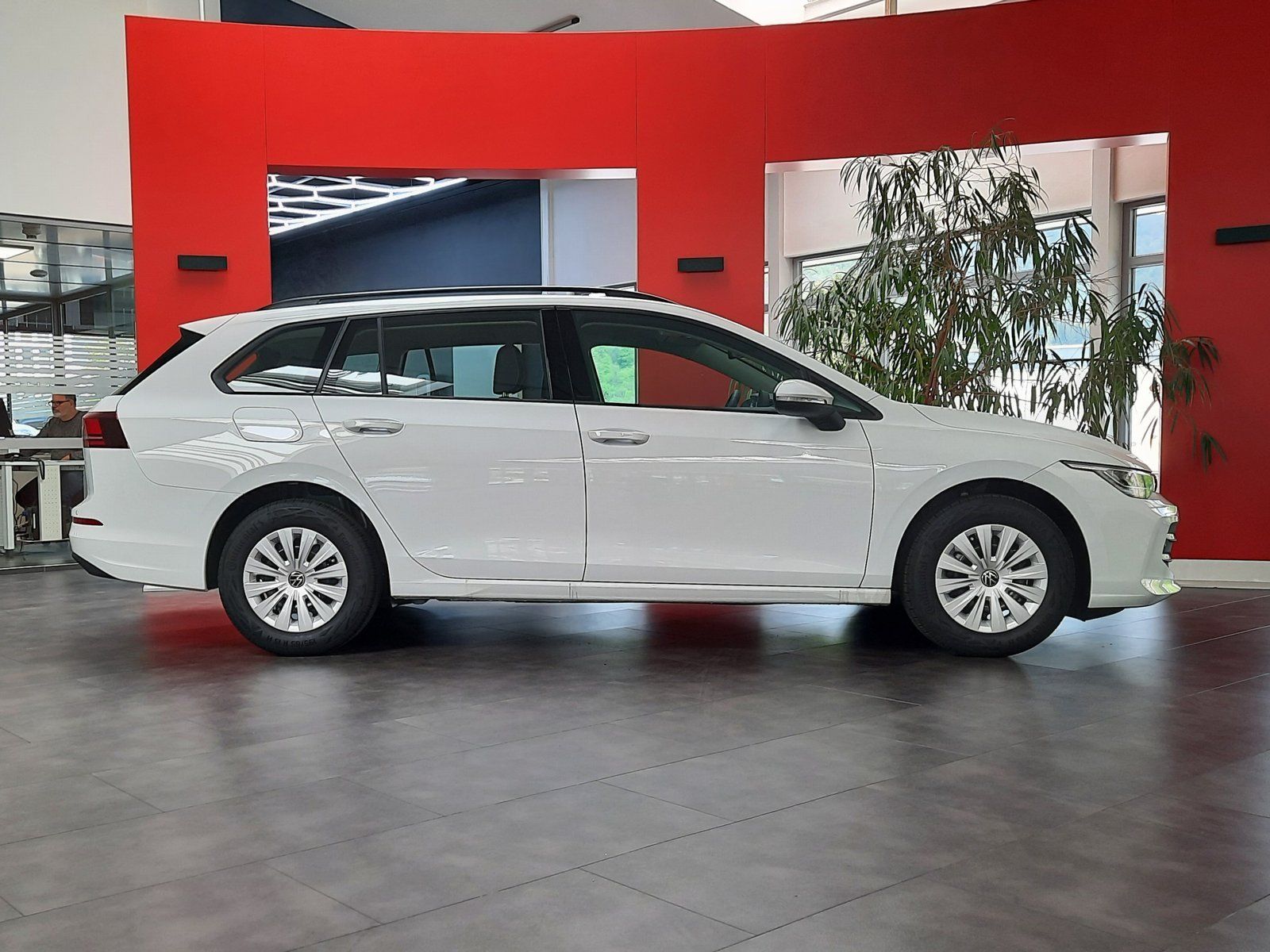 Fahrzeugabbildung Volkswagen Golf Variant Family TSI *LED*Sitzhzg*PDC*AppCon*