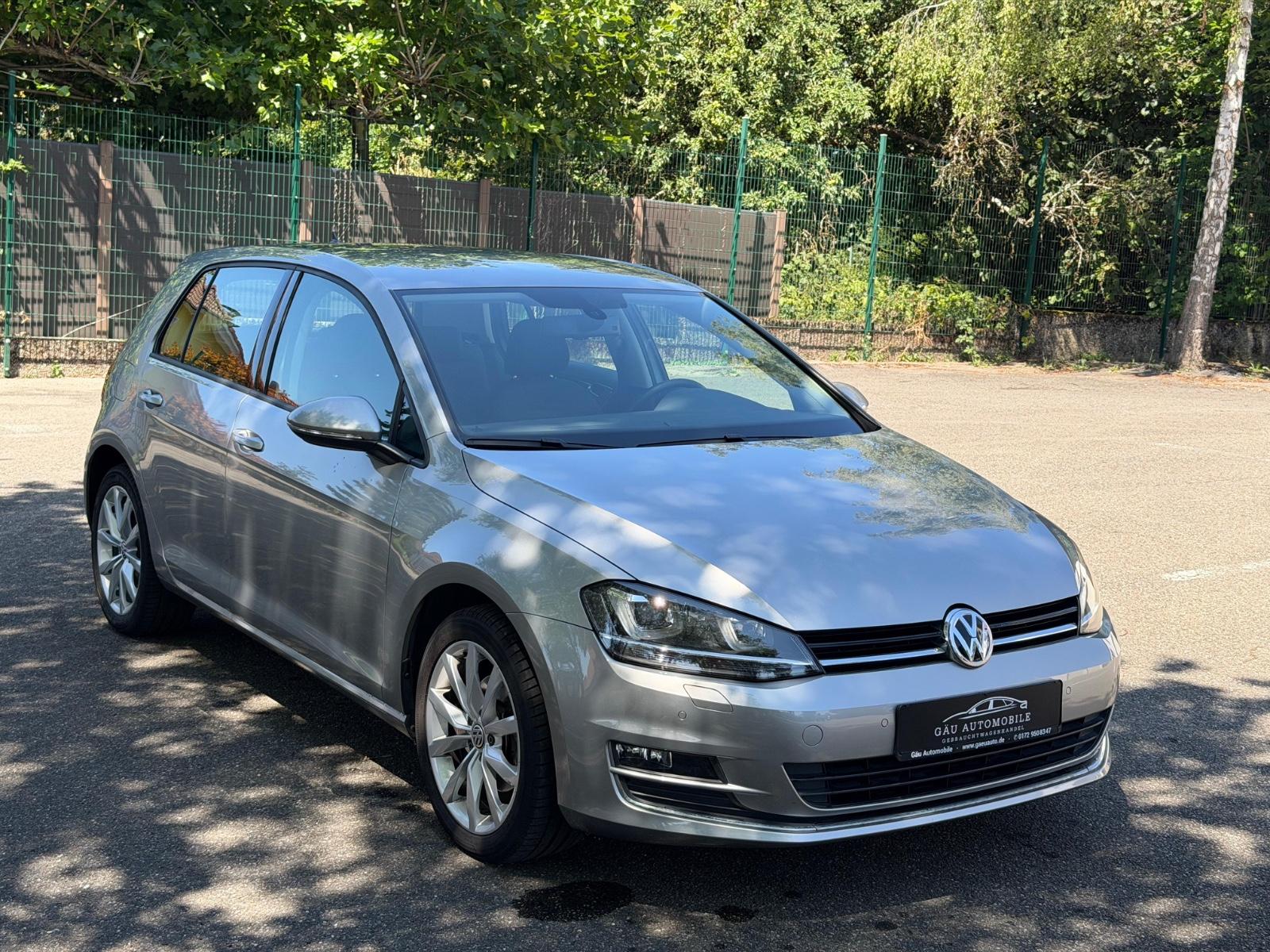 Volkswagen Golf VII Lim. Highline *DSG,Navi,Kamera,1.Hand*