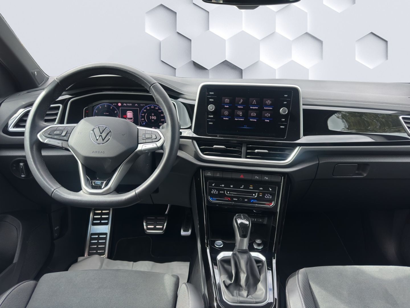 T-Roc 1.5 TSI R-Line OPF DSG 110kW AHZV LED Sitz