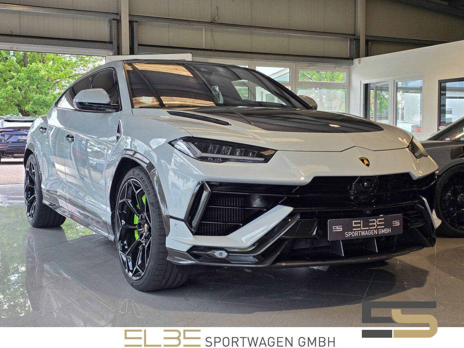 Lamborghini Urus PERFORMANTE FULL CARBON Akrapovic B&O foto 6