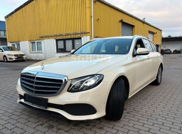 Mercedes E 200 - 3