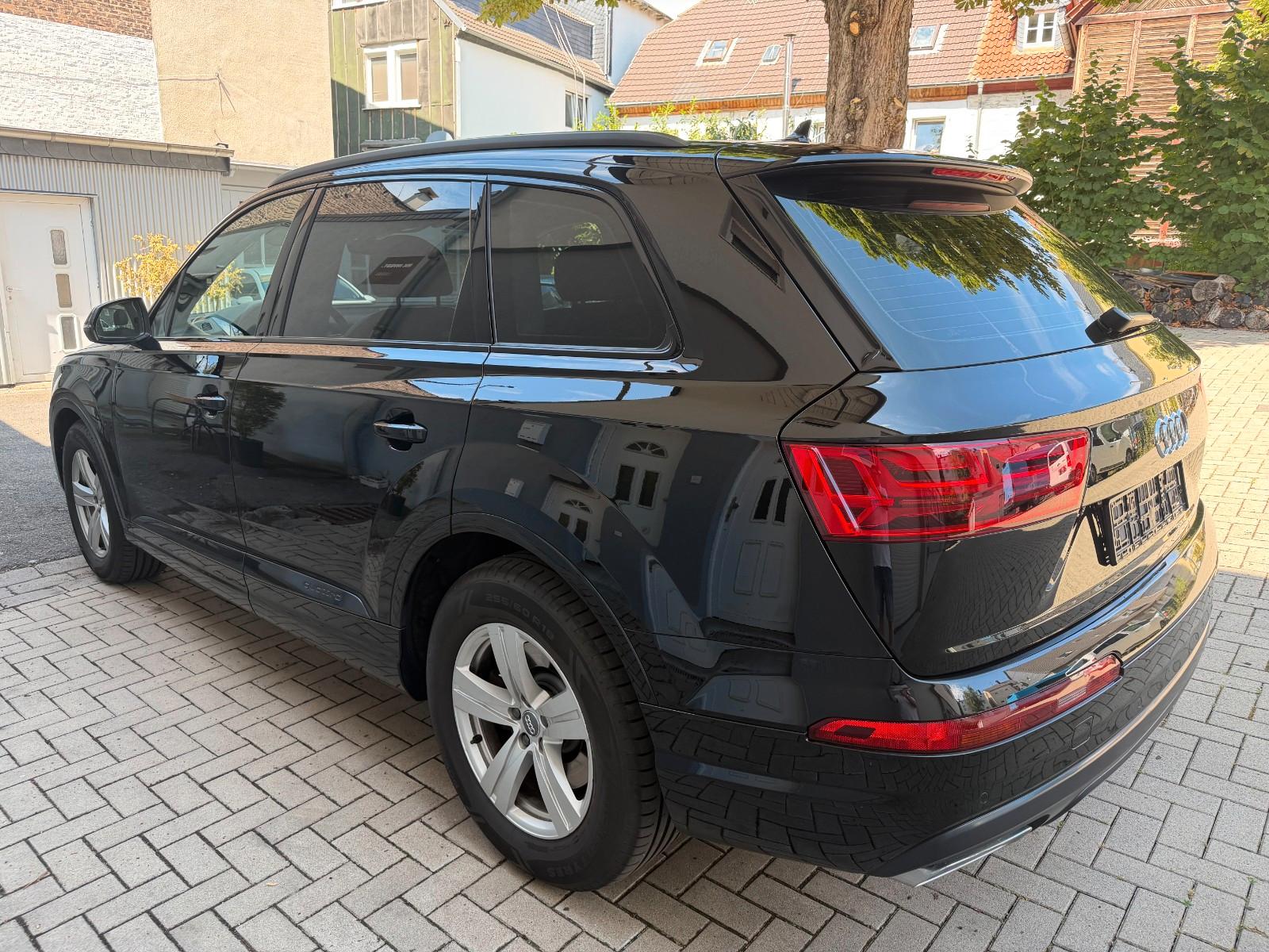 Audi Q7 3.0 TDI quattro 7 Sitzer LED Navi Leder Luft