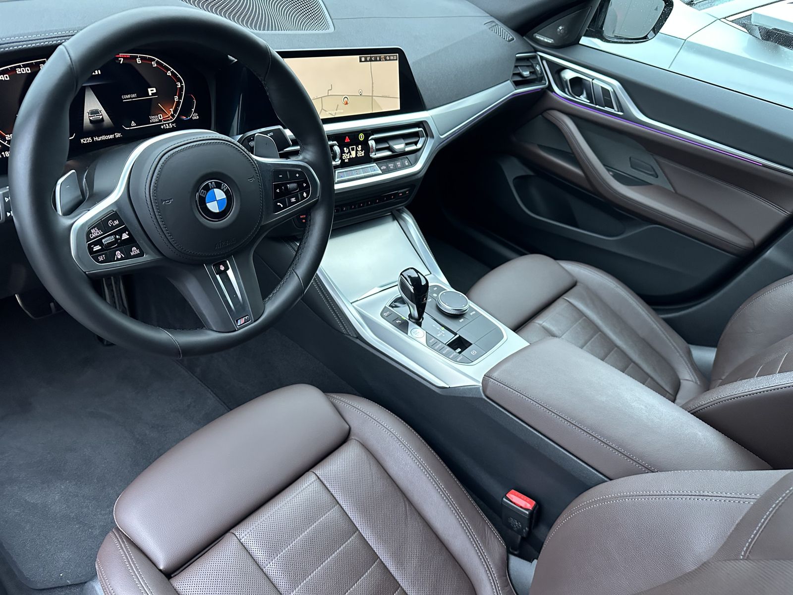 Fahrzeugabbildung BMW M440i Gran Coupé xDrive NAV+LED+HEAD-UP+AHK+19ZO