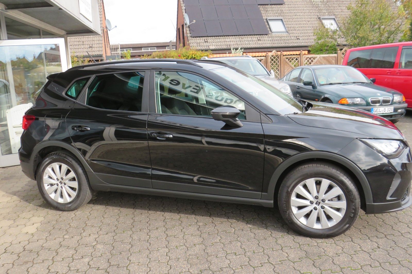 Fahrzeugabbildung SEAT Arona Style DSG LED NAVI DAB GRA PDC 1.HD