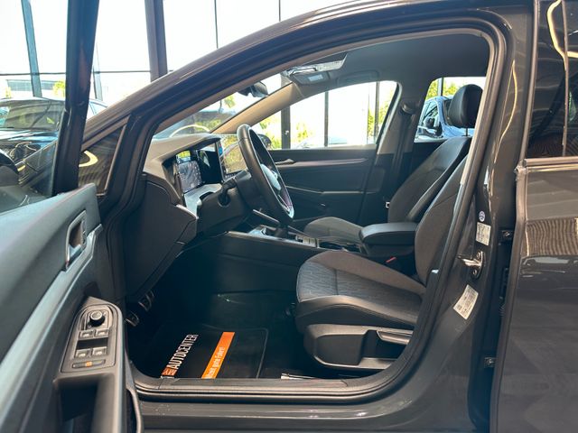 MYAUTOCENTER – Gebraucht- und Jahreswagen mit Werkstattservice in Pfaffenhofen Volkswagen Golf VIII *Keyless*Totwinkel*ACC*PDC*LED*VOLL