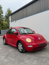 Volkswagen New Beetle schönes Auto mit Neu... - gebrauchte VW New Beetle aus dem Jahr 2000