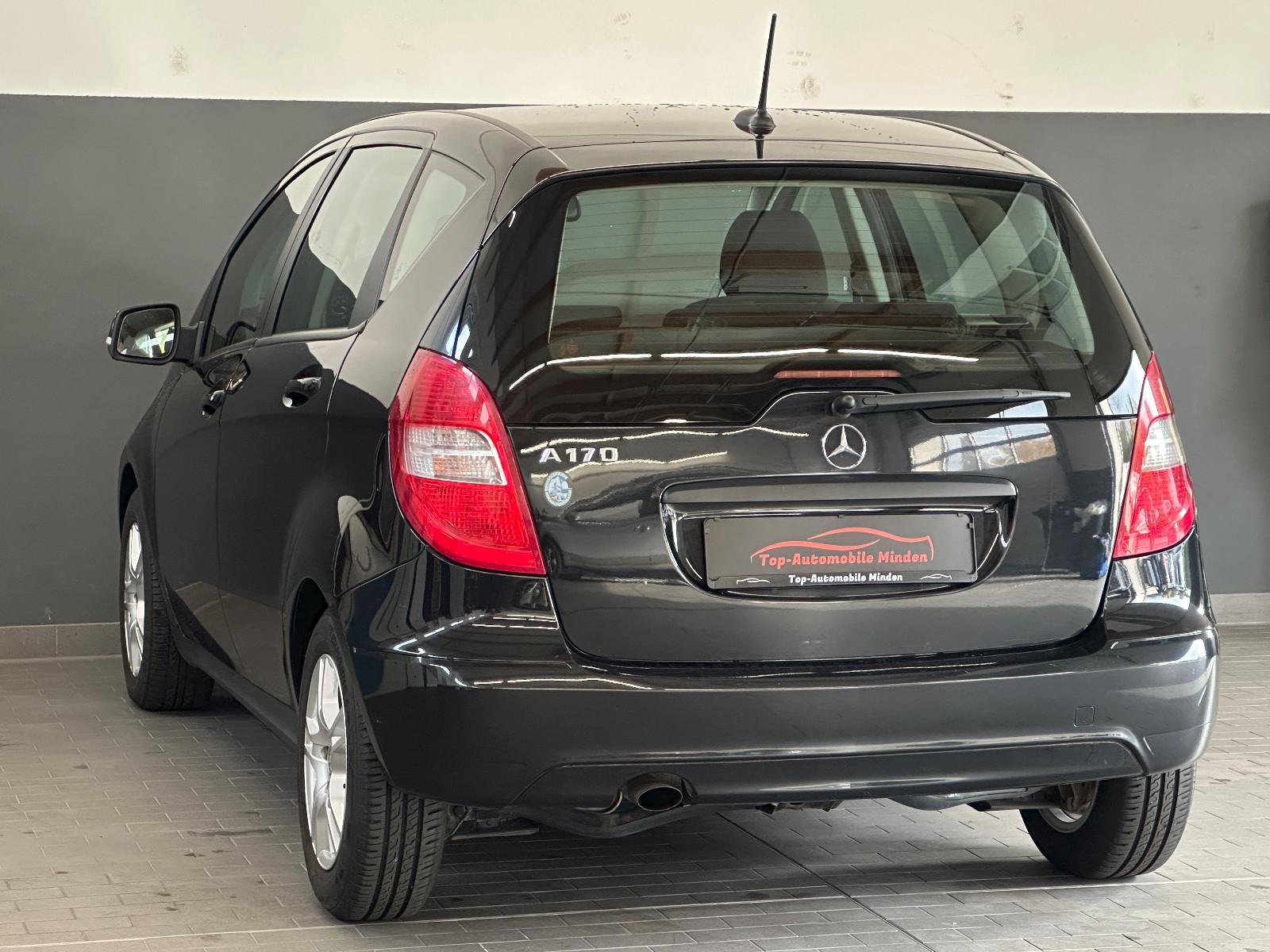 Mercedes-Benz A170 2009 — engine 1.699 cm³, 116 HP (85kW)
