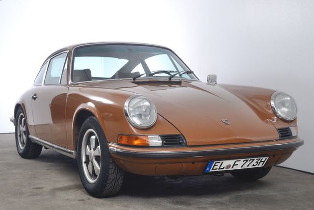 Porsche 911   2.4 T