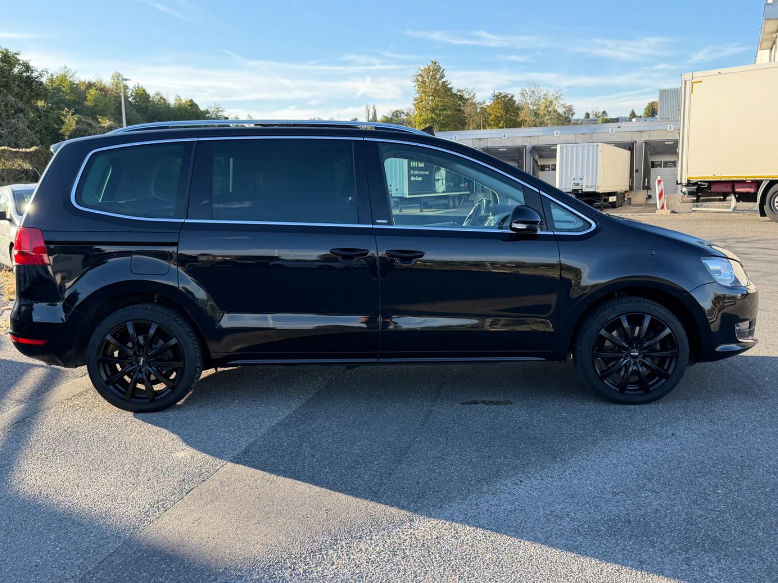 Volkswagen Sharan 2012 — photo 7