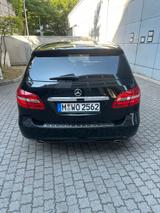 Mercedes-Benz B 200 Reifen NEU, TÜV&AU auf Wunsch NEU - Mercedes-Benz B 200 in München