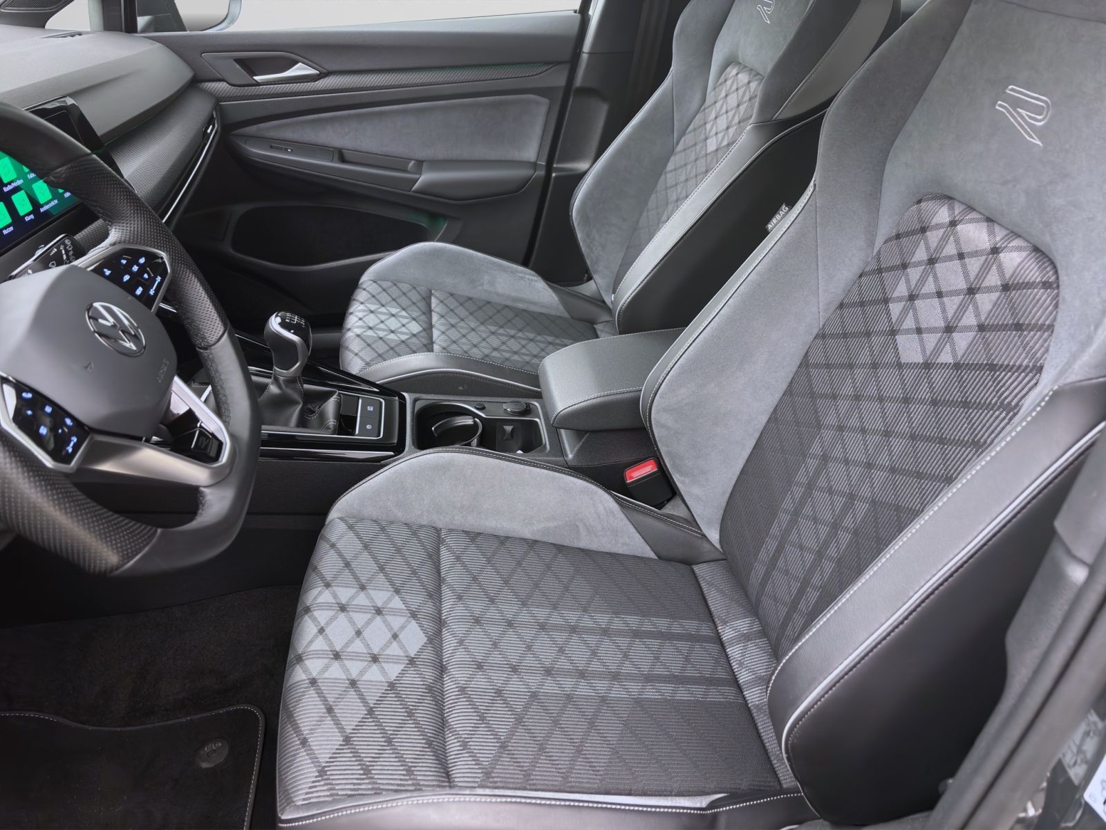 Volkswagen Golf - Bild 9