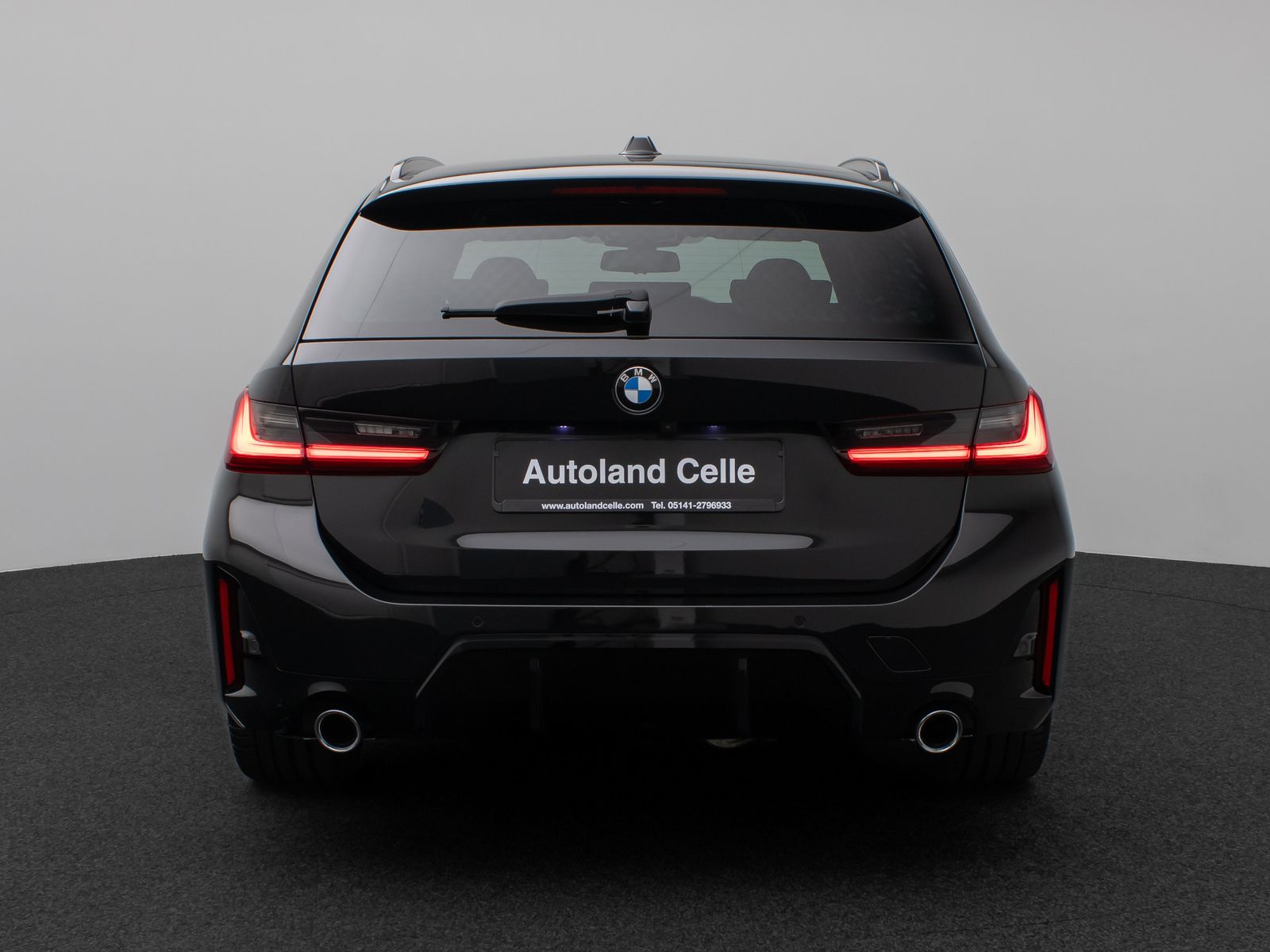 Fahrzeugabbildung BMW 318d M Sport Panorama Kamera HUD DAB HiFi AHK