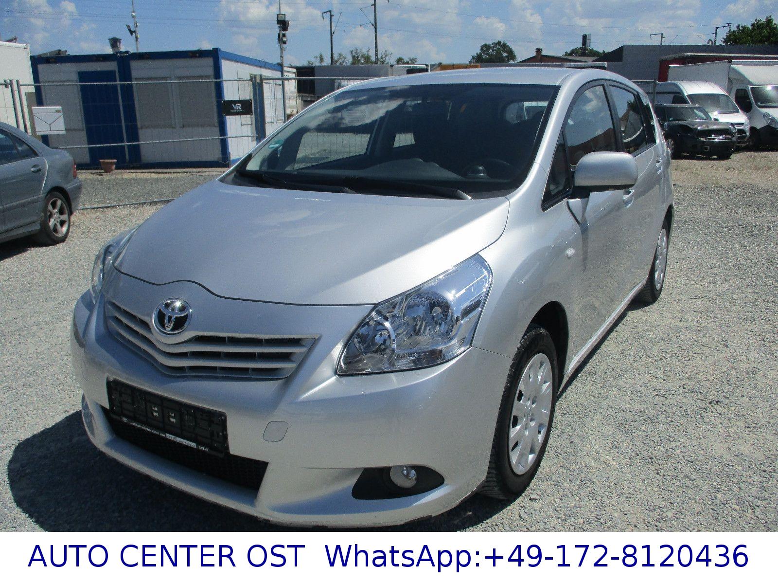 Toyota Verso Life-7-SITZER-AUTOMATIK-AHK-KLIMA-PDC! 1A!