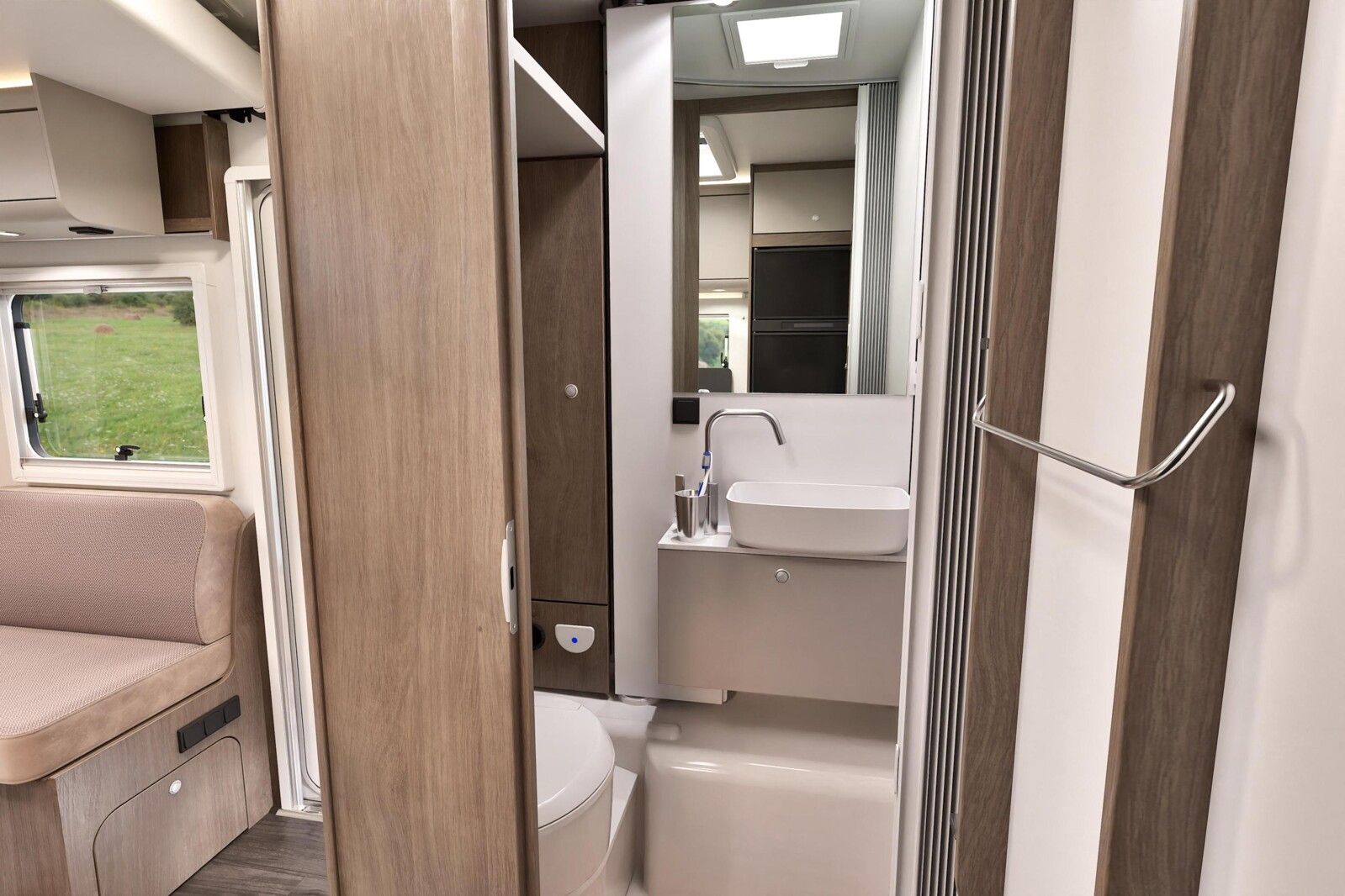 Fahrzeugabbildung Carado T 448 SIE SPAREN ÜBER 7.038