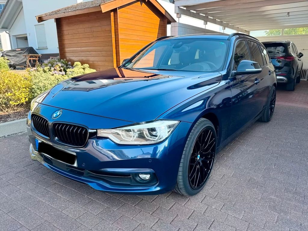 Image of BMW 320