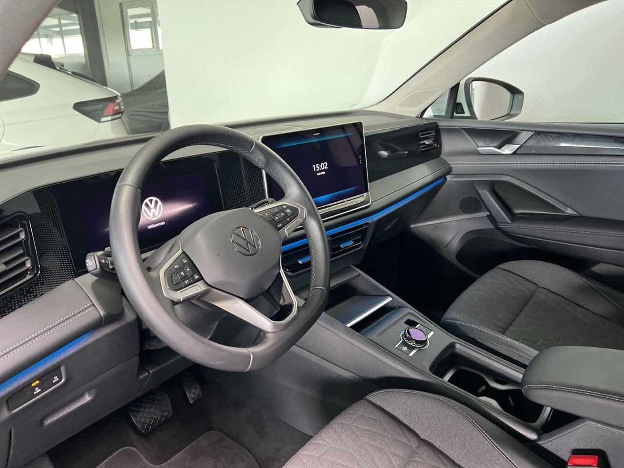 Volkswagen Tiguan LIFE 1.5 eTSI DSG AKH NAVI LED STANDHZG foto 5