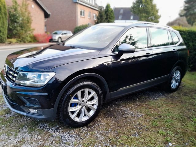 Volkswagen Tiguan Allspace 1.5 TSI Voll Standheizung Leder 