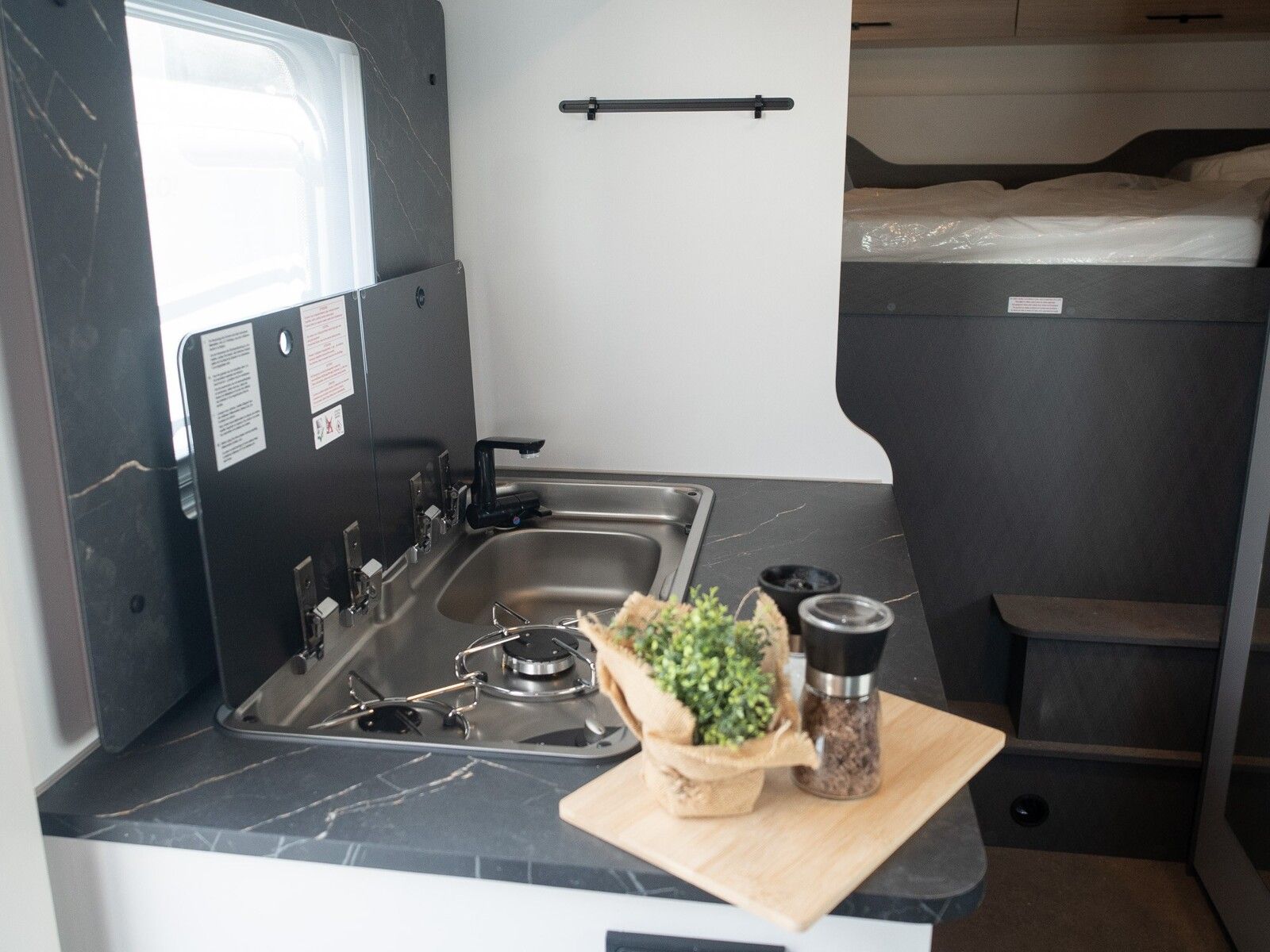 Fahrzeugabbildung Etrusco A-Modell Base 6.9 DB 6-Sitz/Schlaf-Plätze*3500kg