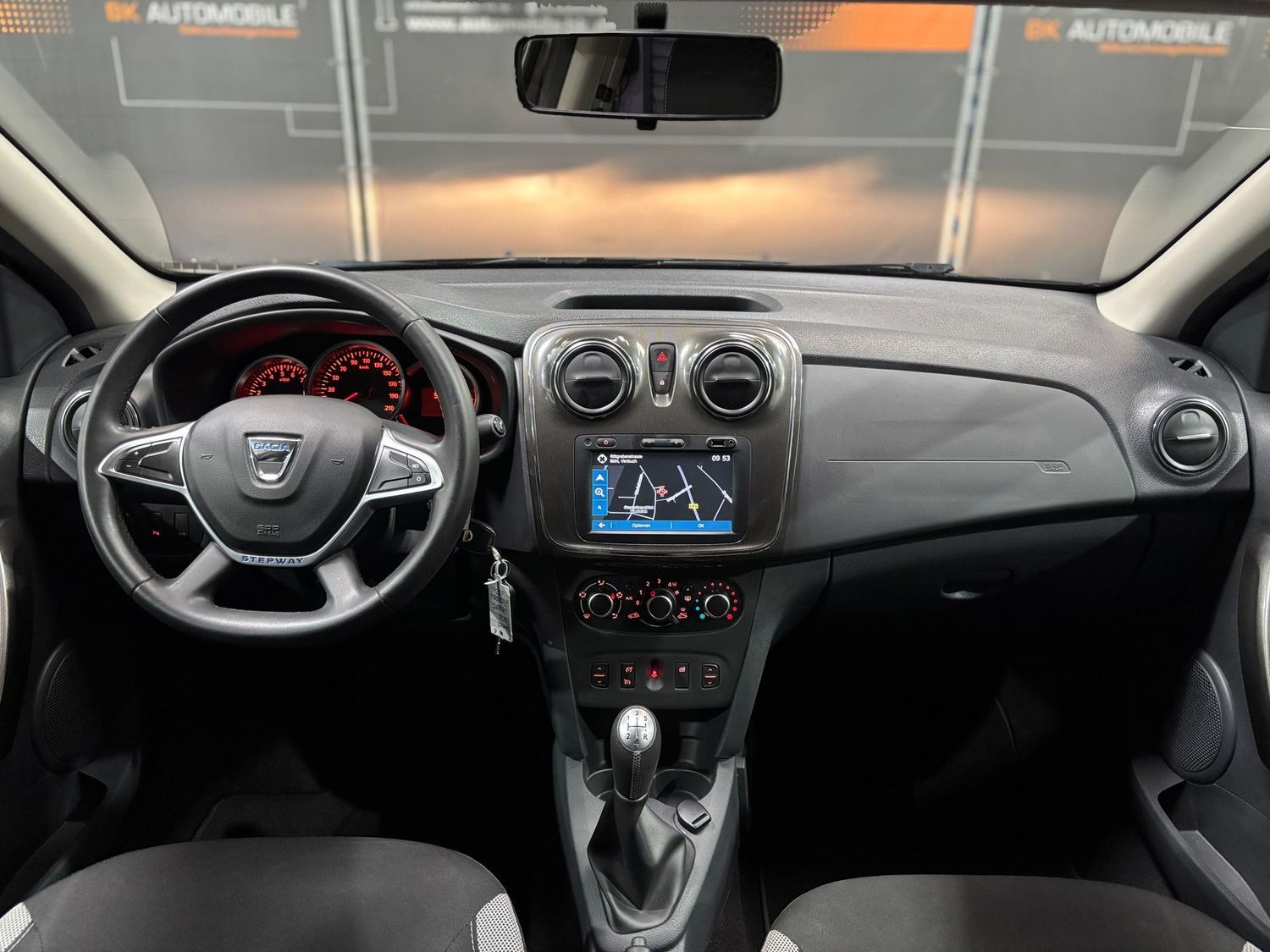 Fahrzeugabbildung Dacia Sandero Stepway#Kamera#Navi#Tempomat