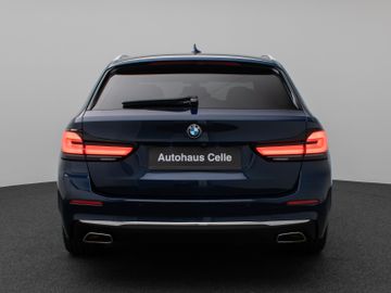 Fahrzeugabbildung BMW 520d xD Luxury Line Kamera HUD DAB HiFi DisplKey