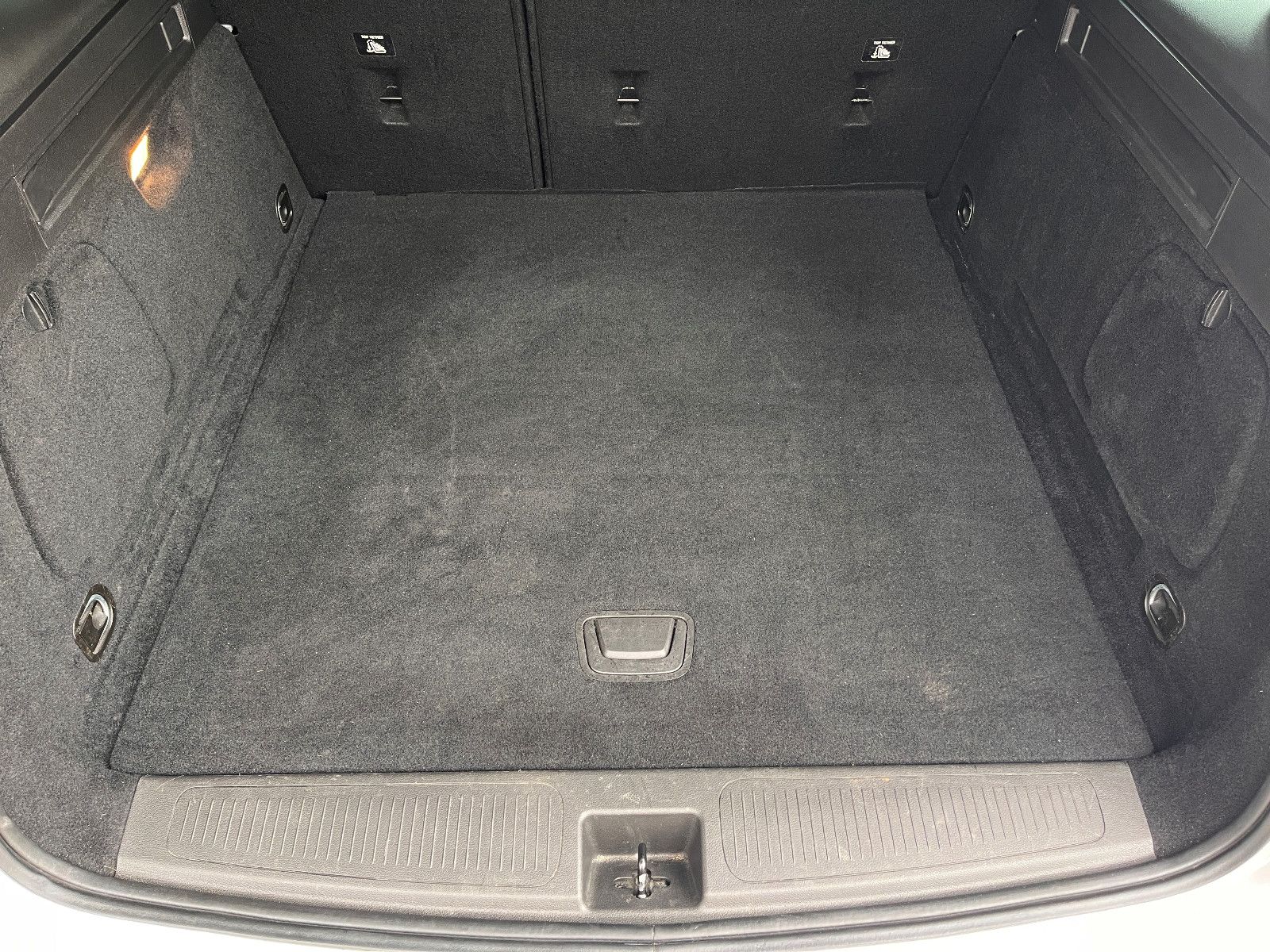 Fahrzeugabbildung Opel Astra K Sports Tourer Edition Start/Stop