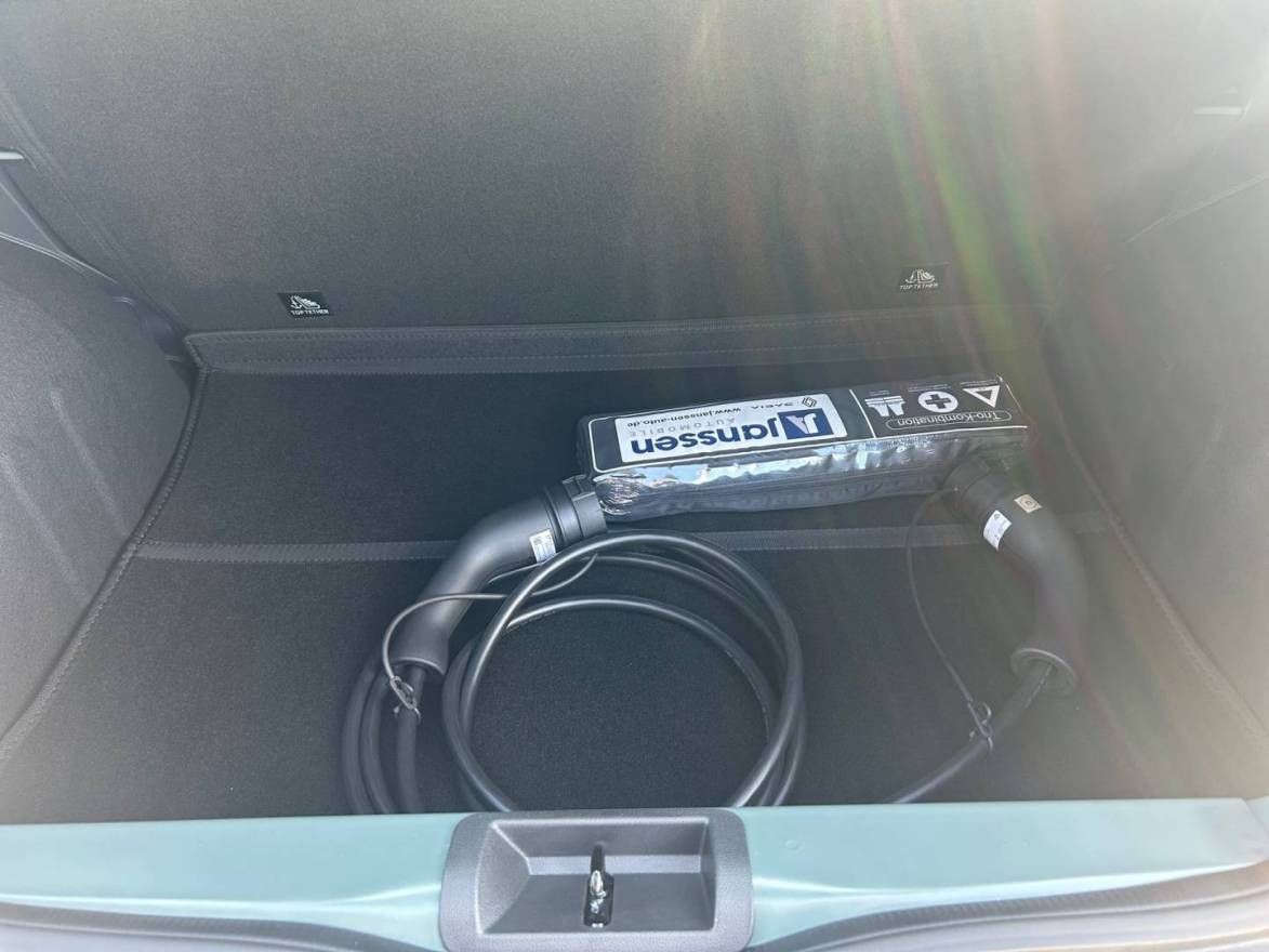 Fahrzeugabbildung Dacia Spring Essential ELECTRIC 45