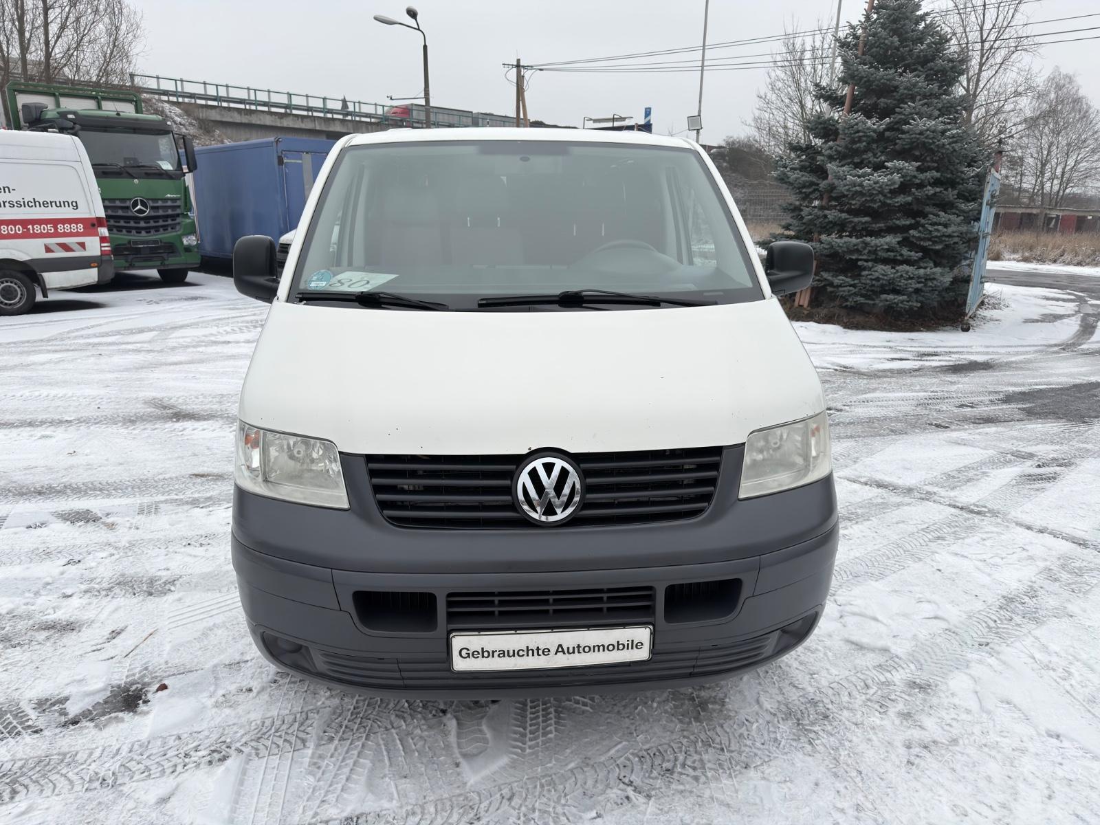 Volkswagen T5 Transporter 9 Sitzplätze