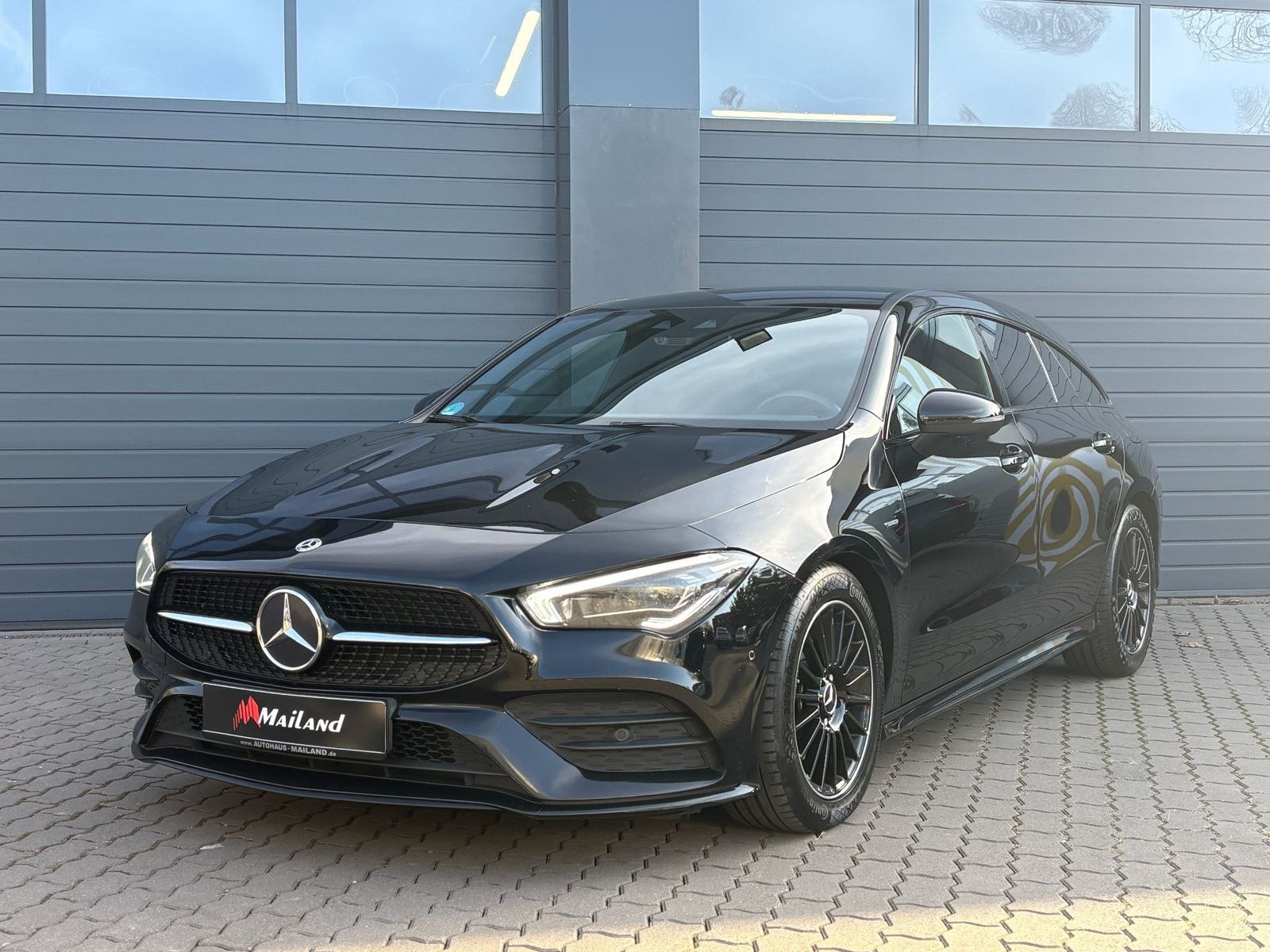 MERCEDES-BENZ CLA 200 Shooting Brake d*SB**AMG*MBUX*Leder*LED*