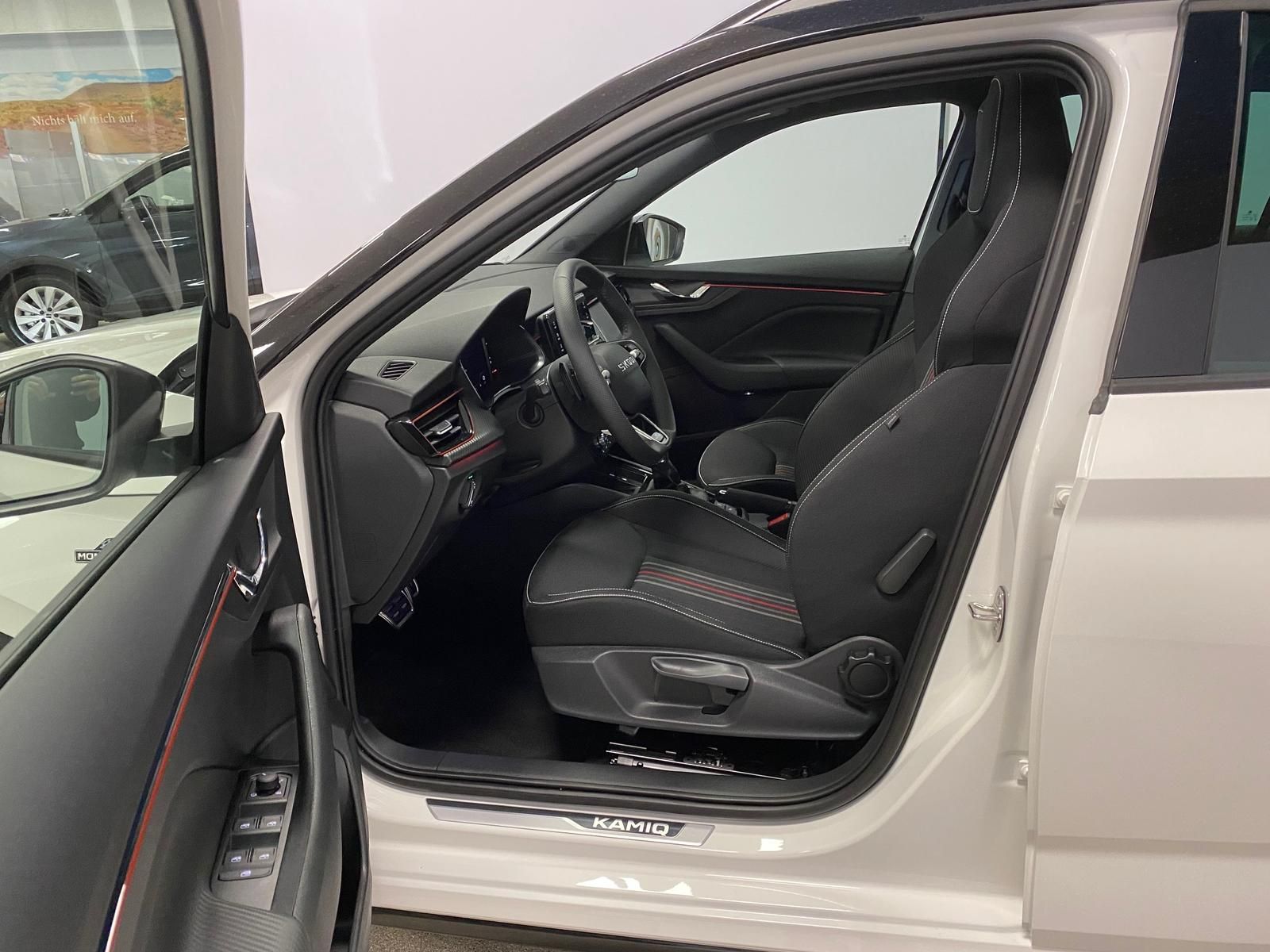 Fahrzeugabbildung SKODA Kamiq 1.5 TSI ACT DSG Monte Carlo+AHK+MATRIX++++