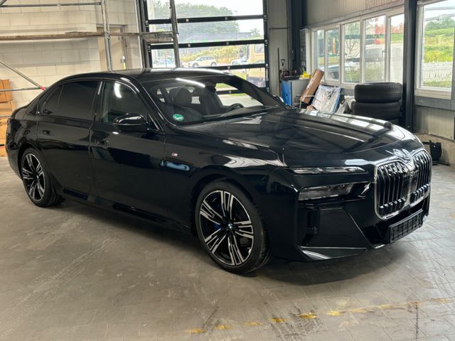 BMW 740 d xDrive MSport 21 Zoll Autobahnassist135000