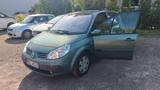 Renault Scenic Dynamique 1.6 16V Dynamique - Renault Scenic: Grün