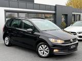 Volkswagen Touran BMT Aut. *Navigation*Parkhilfe*7-Sitzer* - Volkswagen Touran mit Diesel-Antrieb: Limousine, Automatik