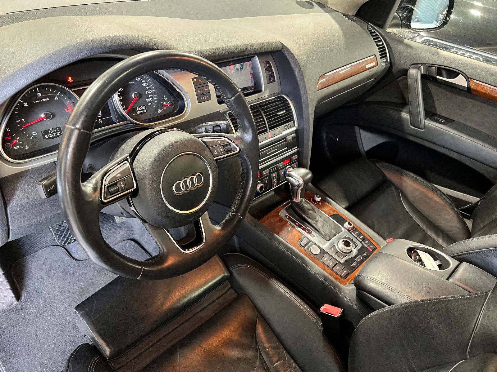 Fahrzeugabbildung Audi Q7 3.0 TDI quattro//S-LINE//PANO//360''KAM//BOSE