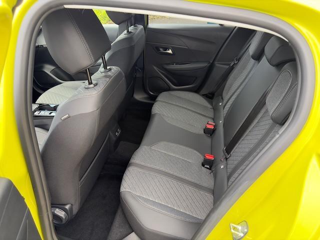Peugeot 208 1.2 Allure 360 Grad Kamera*LM 17 -ZOLL "GT"