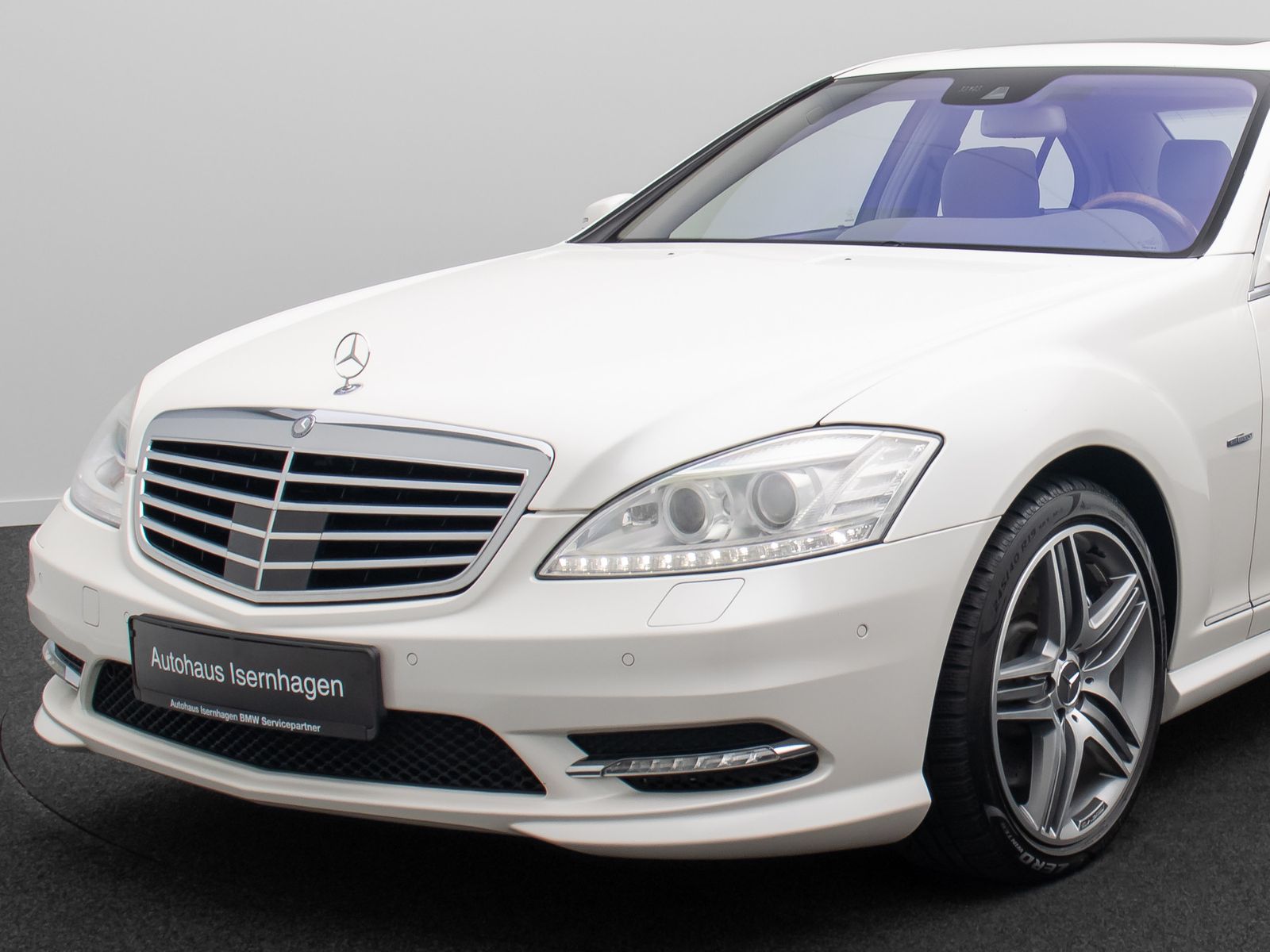 Fahrzeugabbildung Mercedes-Benz S 500 4MATIC AMG-Line Kamera Massage HiFi 19Zoll