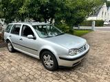 Volkswagen VW Golf Variant - 2. Hand Rentnerfahrzeug - Volkswagen aus 2002: Kombi