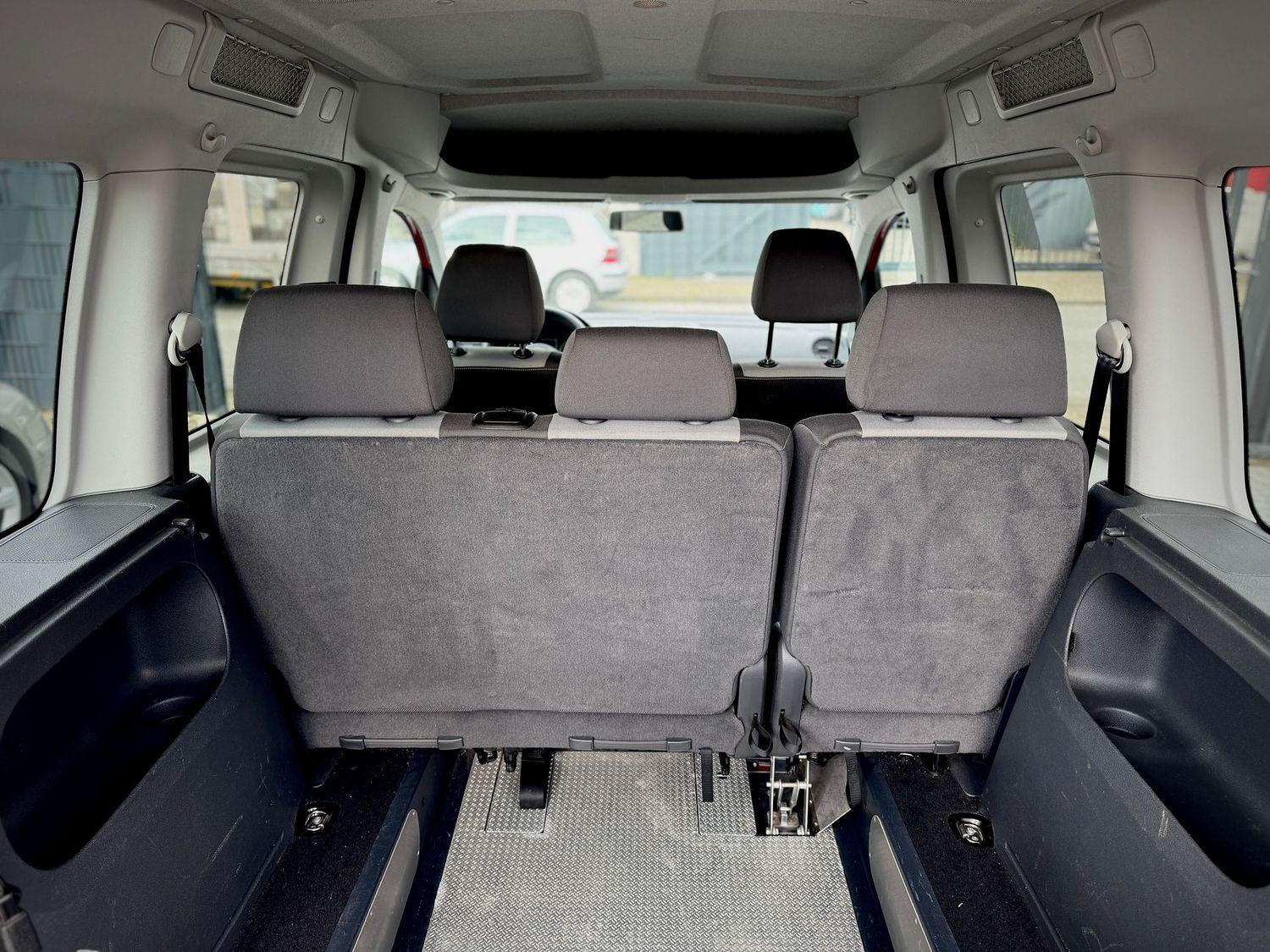 Volkswagen Caddy 'Behindertengerecht-Rampe'5-Sitzer'Klima'