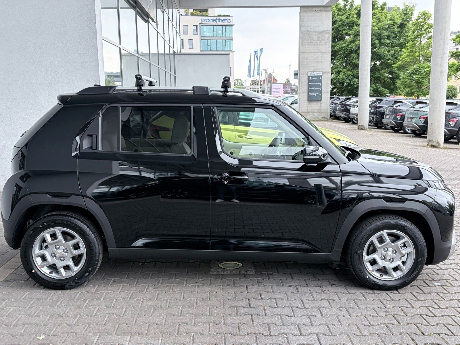 Fahrzeugabbildung Hyundai Inster Elektro FWD 85 kW Trend KlimaA,Navi,SHZ