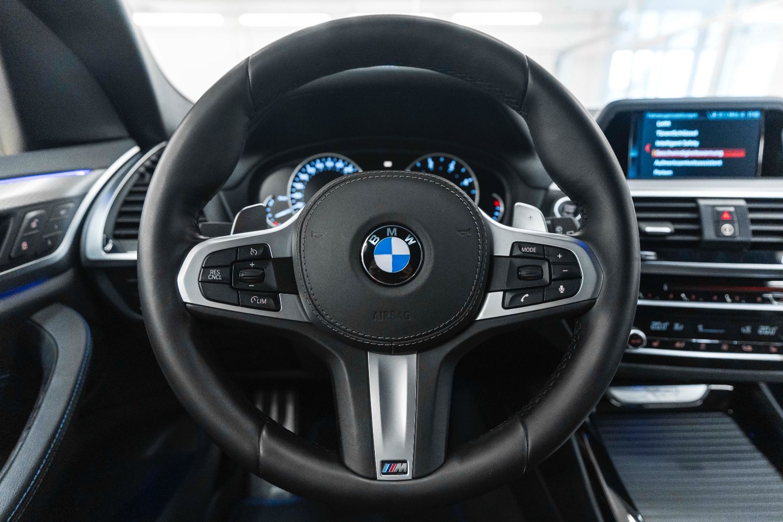 Fahrzeugabbildung BMW X3 Sdrive18D M-SPORT KAM NAV LED RDK LEDER TEMPO