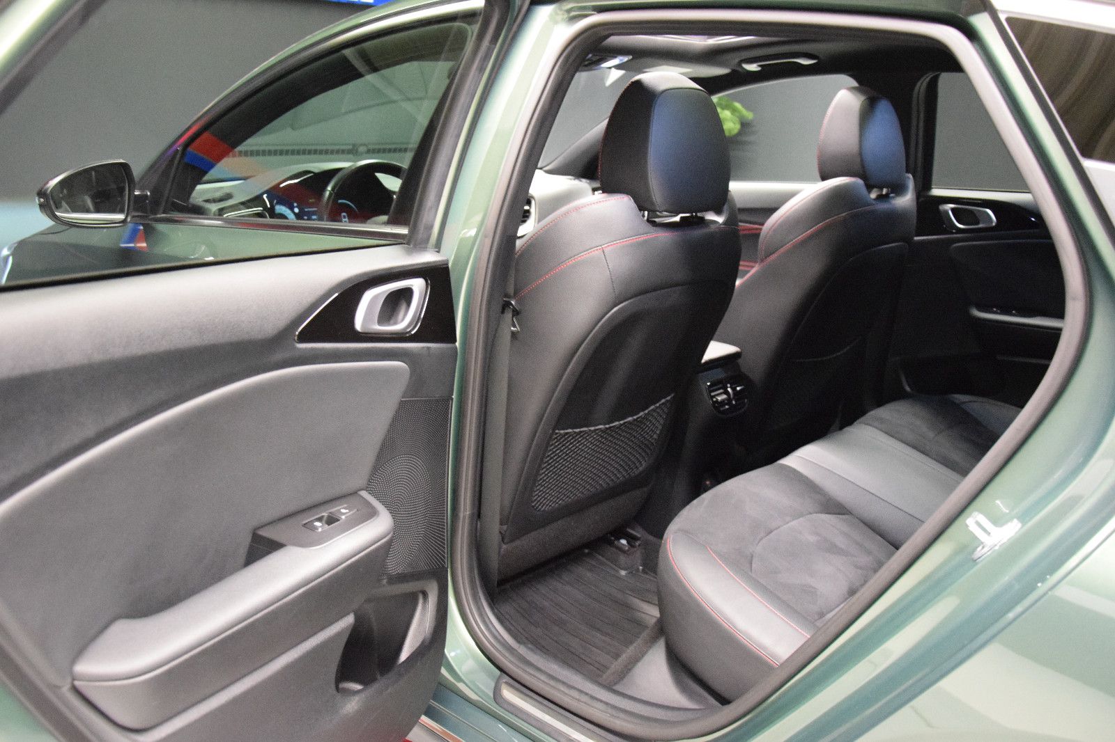 Fahrzeugabbildung Kia pro cee'd / ProCeed GT PANO ACC JBL Kamera