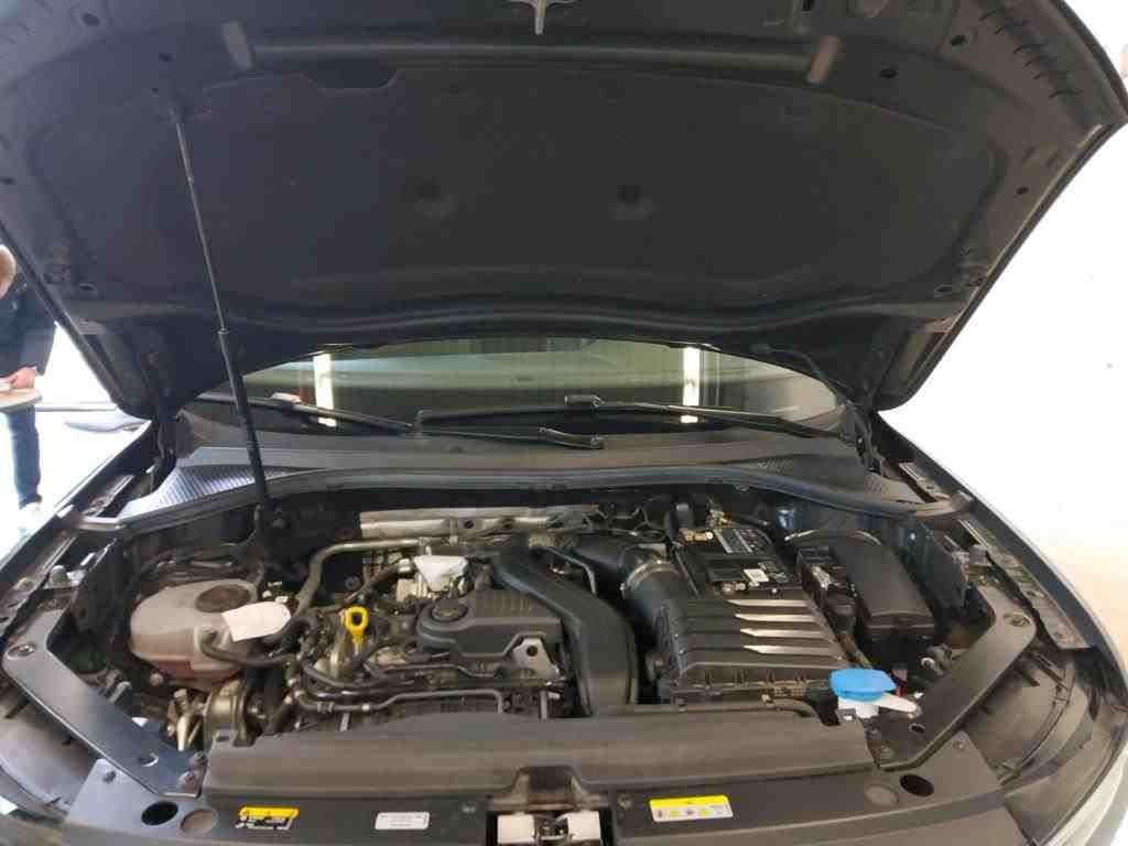 Fahrzeugabbildung Volkswagen Tiguan Life TSI DSG *AHK*Navi*LED*PDC*ACC*Shzg*