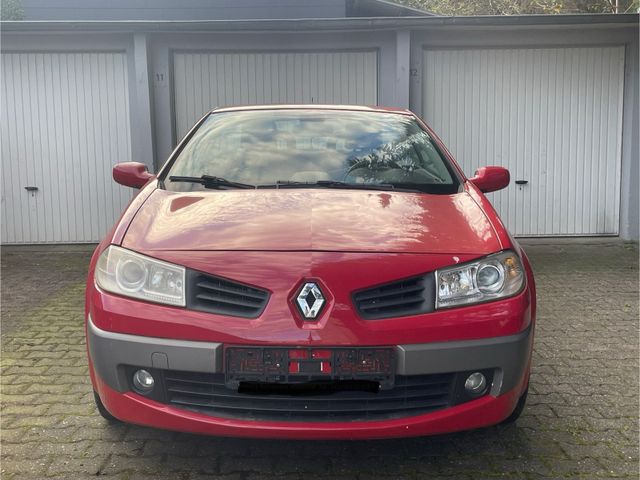 Renault Megane II 1.6 Benziner Cabrio Klima